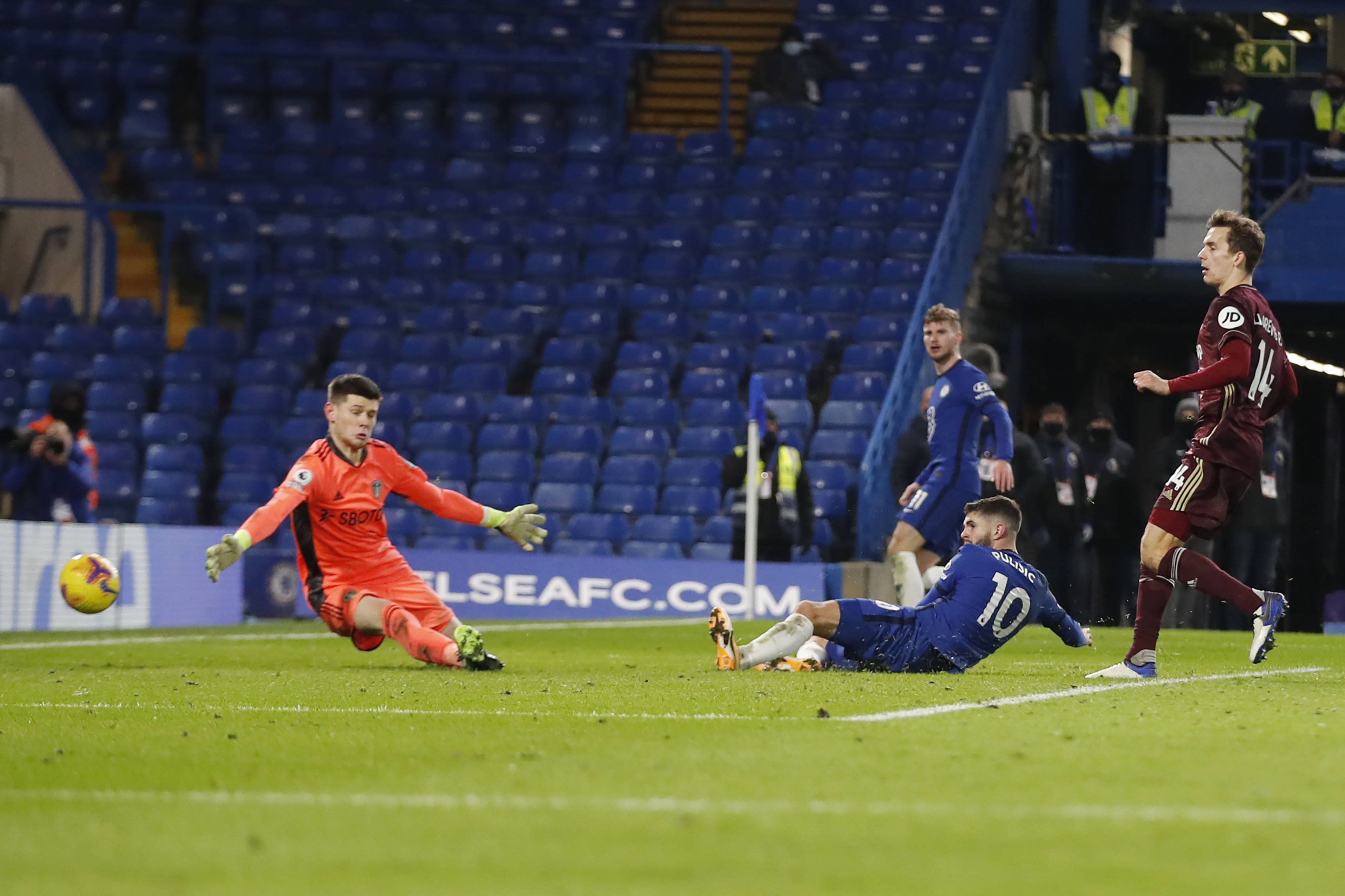 众人瞩目的 众人瞩目的