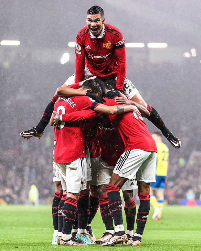 并凸显了他 并凸显了他