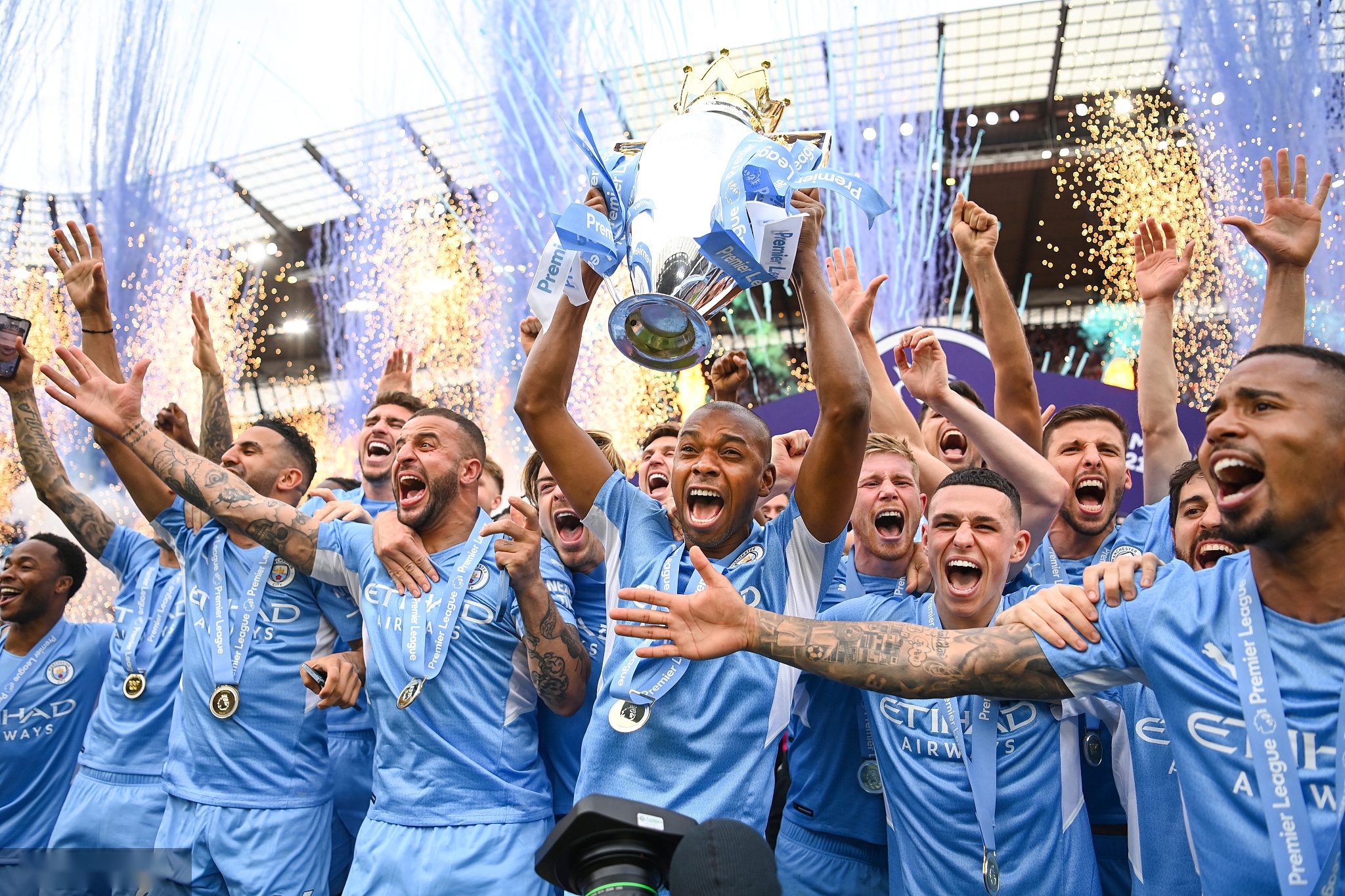 球隊瘋搶的 球隊瘋搶的